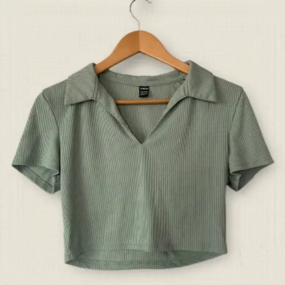 SHEIN Collared Crop Top - Picture 1 of 7